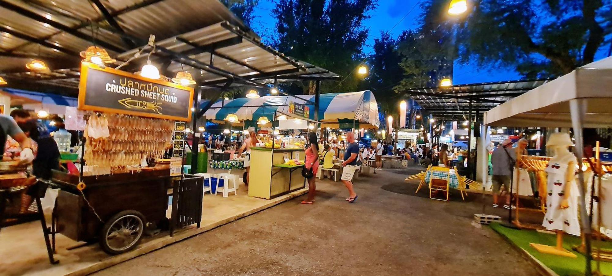 Highest Floor Close To Cicada And Tamarind Night Market Lahabana Condo หัวหิน ลาฮาบาน่า คอนโด ชั้นบนสุด ติดกับตลาดซิเคด้าและตลาดแทมมารีน Bagian luar foto